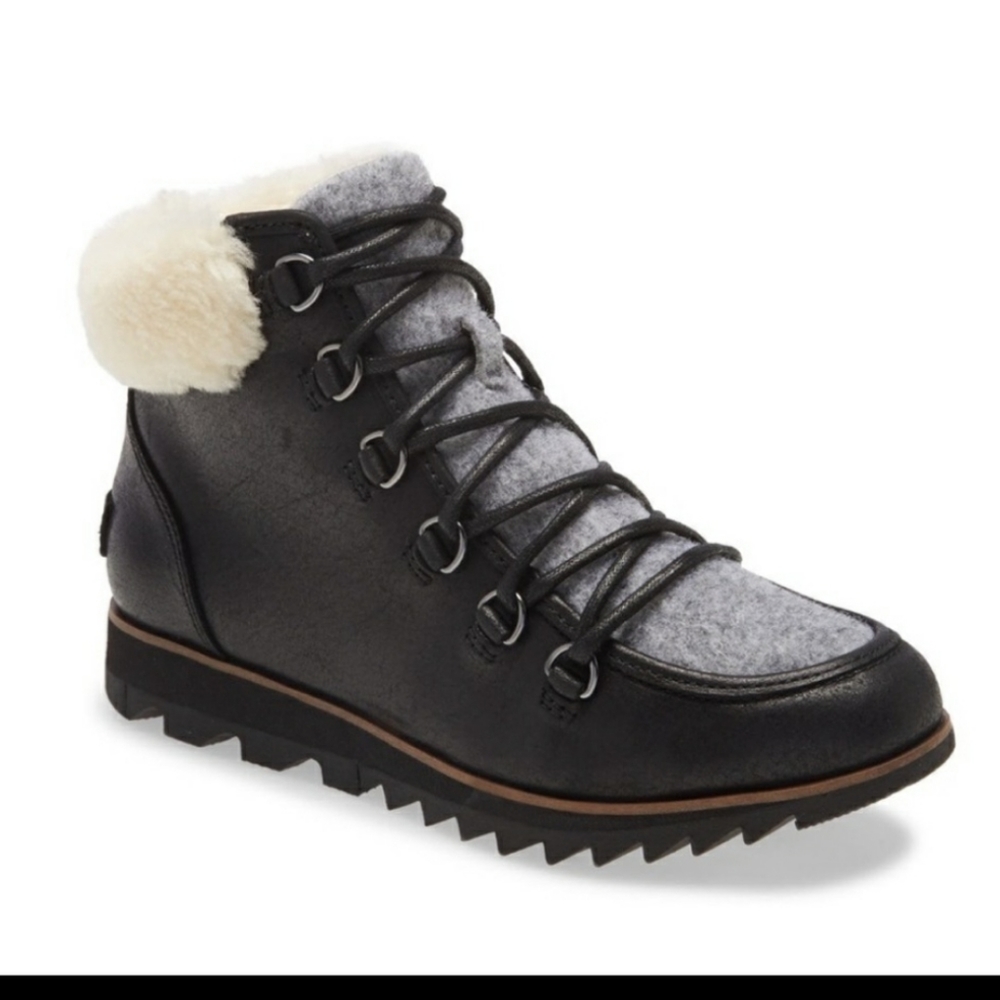 SOREL WOMEN'S HARLOW LACE COZY WINTER BOOT cy